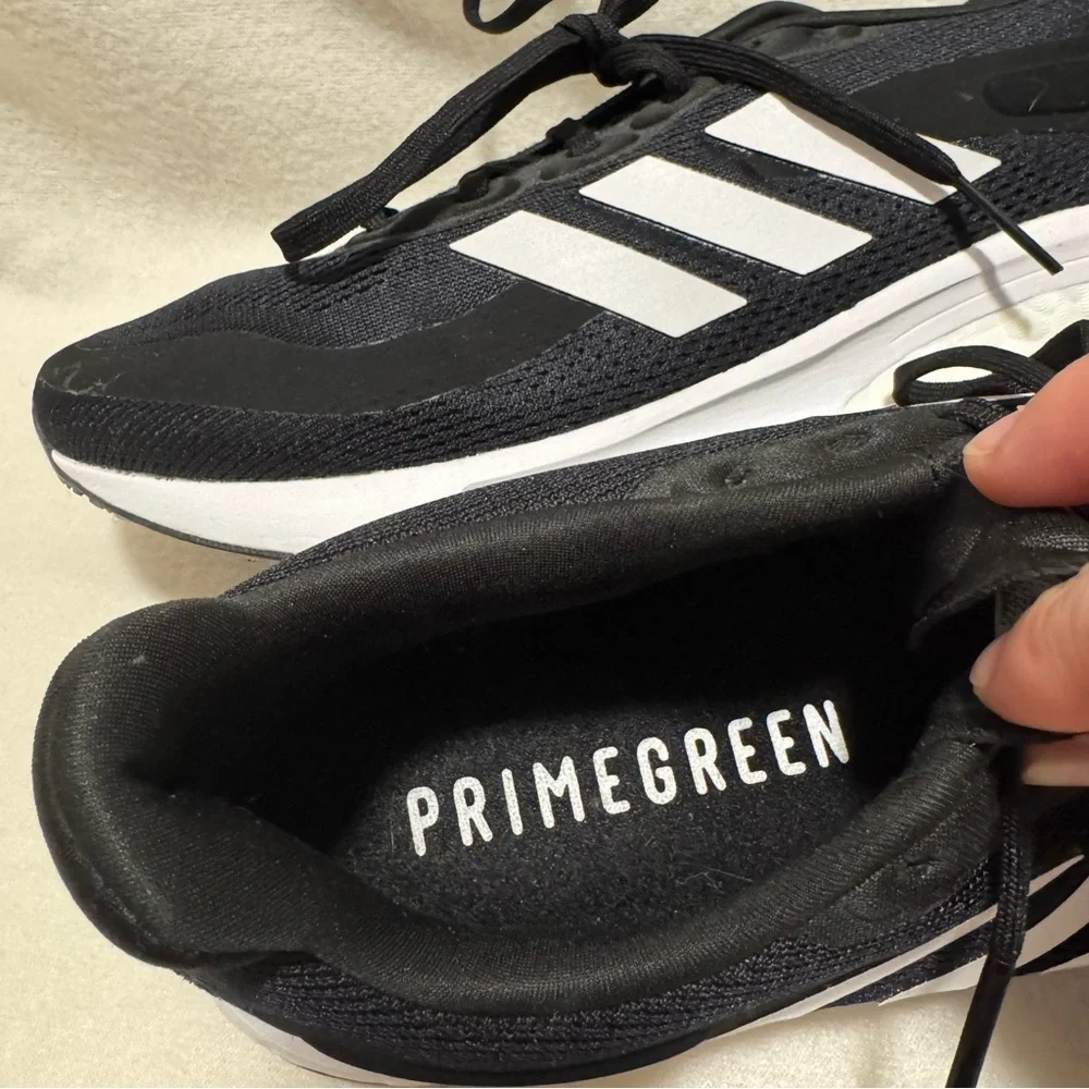 NEW ADIDAS Supernova Running Shoes Black 7.5